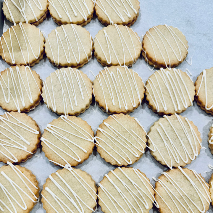 White Chocolate Raspaberry Jam Cookie