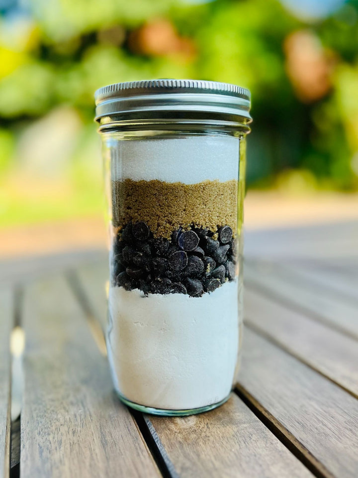 The back of the Ghirardelli Chocolate Chip Cookie Mix jar showing the yummy ingredients.
